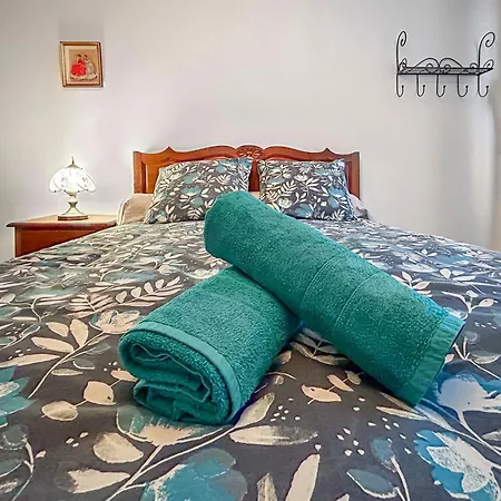 Maison Rustique Avec Patio Prive * 波城