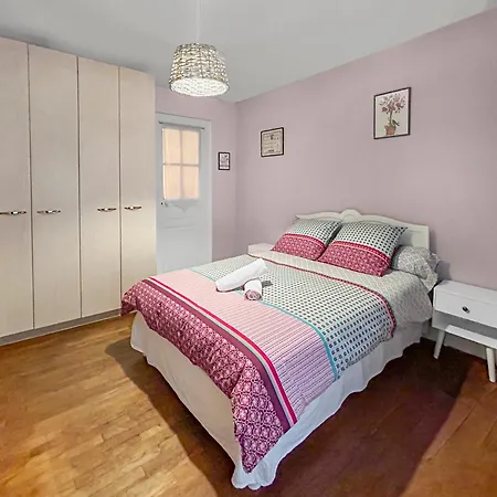 Maison Rustique Avec Patio Prive 别墅 *