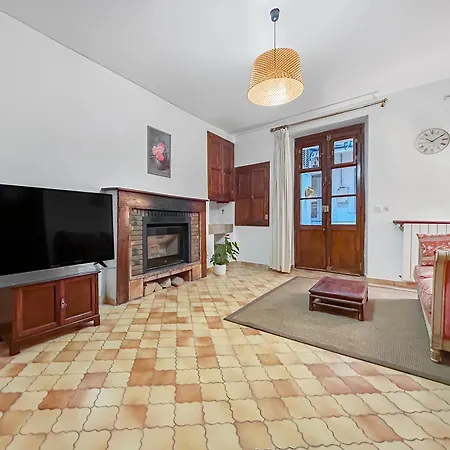 Maison Rustique Avec Patio Prive