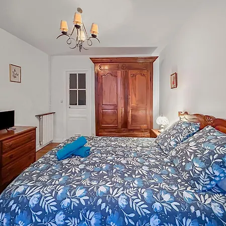 Maison Rustique Avec Patio Prive * 波城